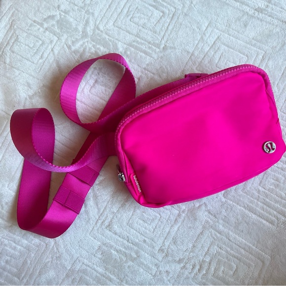 lululemon athletica Handbags - Lululemon Everywhere Crossbody Belt Bag in Sonic Pink 1L